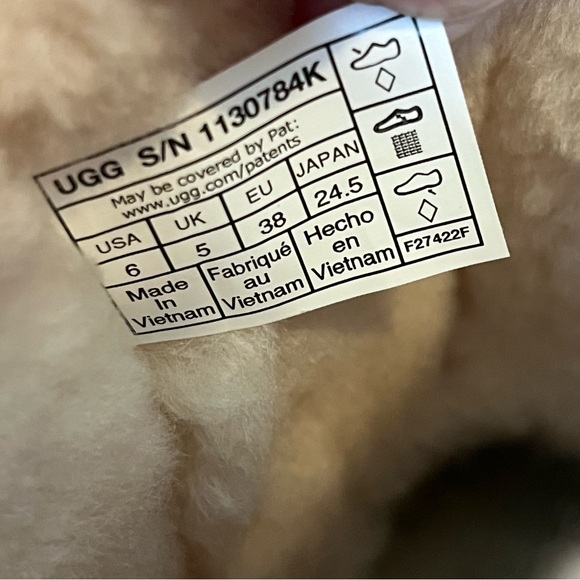 UGG silver and pastel rainbow sparkle boots, girl’s size 6, sparkly, winter - Picture 9 of 10